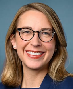 Hillary Scholten