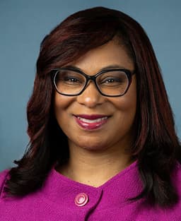 Janelle Bynum